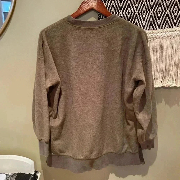 AERIE OLIVE GREEN TEDDY PULLOVER CREWNECK OVERSIZED SIZE S - Picture 2 of 4